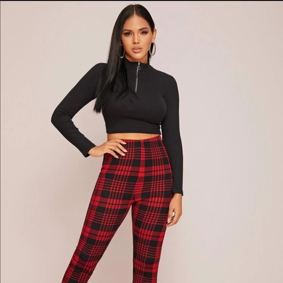 Pants - Black and red plaid leggings